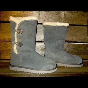 Koolaburra Boots by UGGS - FREE SHIPPING